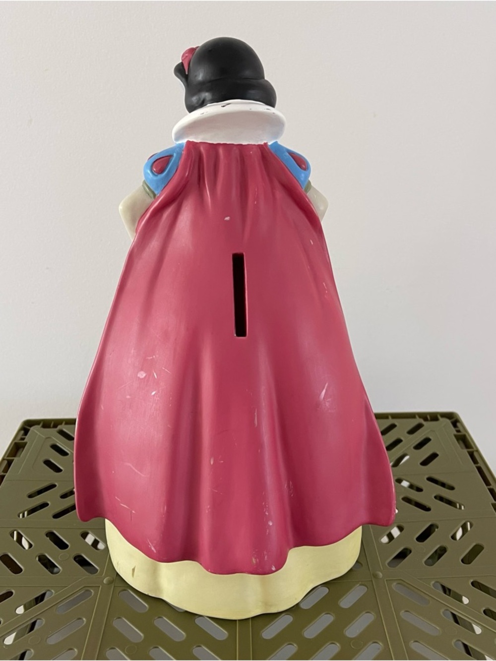 Vintage Disney Snow White Vinyl Coin Bank Figure 9” Princess Toy - Picture 3 of 7